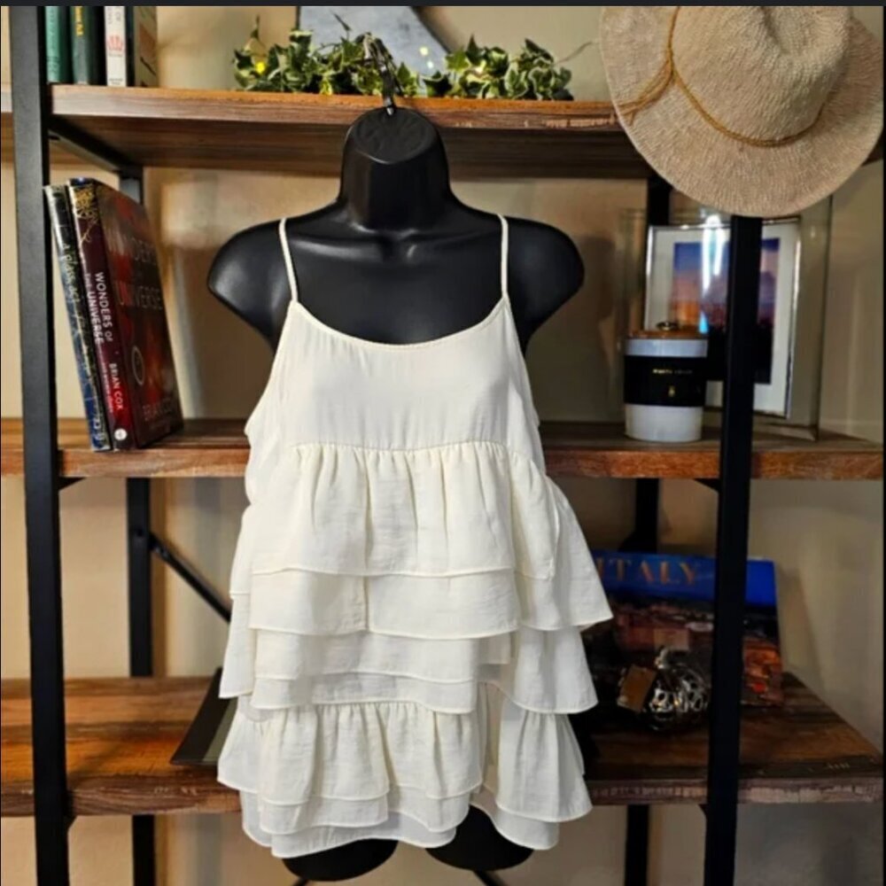Who What Wear Tiered Ruffle Tank Top Cream Size M NEW WITH TAG! - Picture 2 of 3